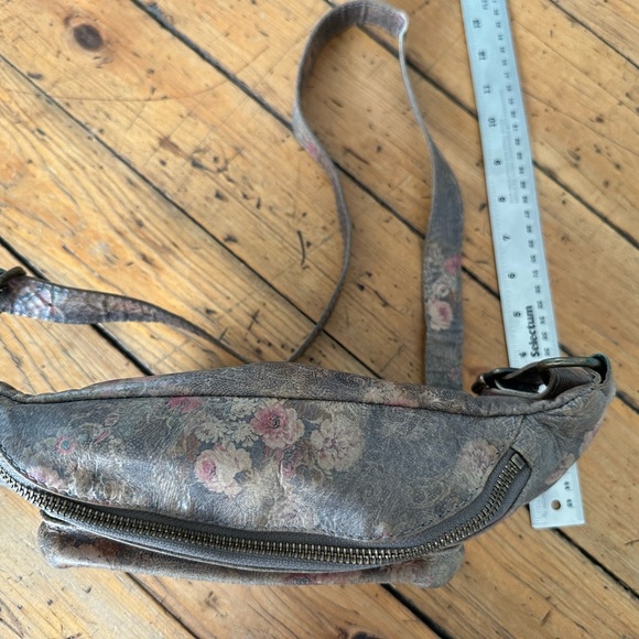 OdiLynch bum bag - Picture 7 of 10